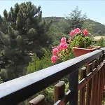 Etna Hut Bed & Breakfast 4*