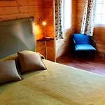 Etna Hut 4*