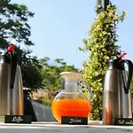 Etna Hut Bed & Breakfast 4*