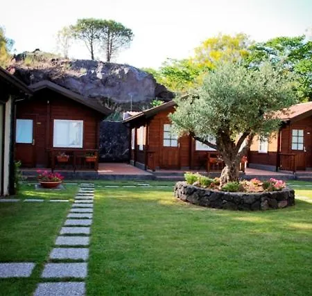 Nocleg ze śniadaniem Etna Hut 4*