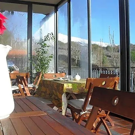 Etna Hut Nocleg ze śniadaniem
