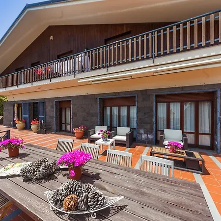 Bed & Breakfast Etna Hut Nicolosi