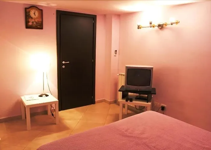 Etna Hut Bed and breakfast