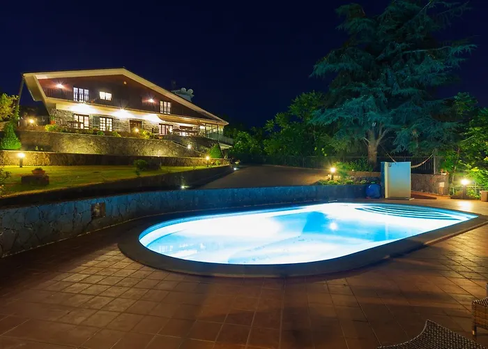 Etna Hut Bed and breakfast 4*