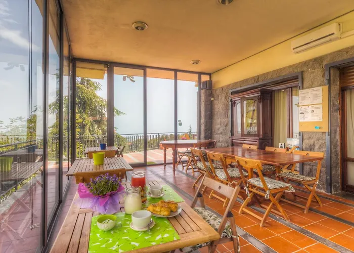 Etna Hut Bed and breakfast Nicolosi