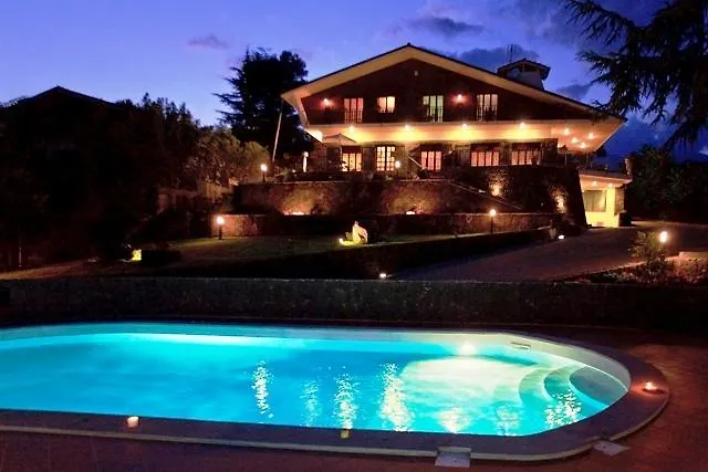 Bed and breakfast Etna Hut 4*