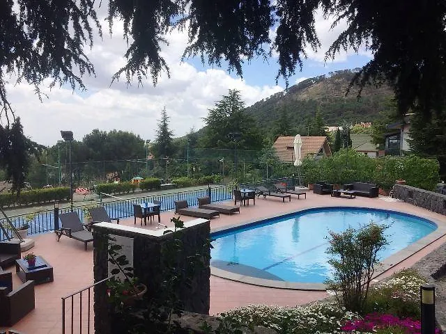 Etna Hut Bed and breakfast Nicolosi