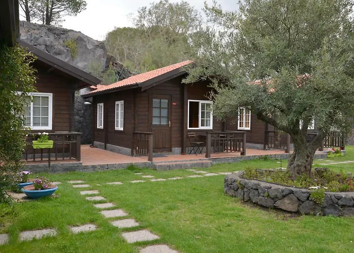 Etna Hut